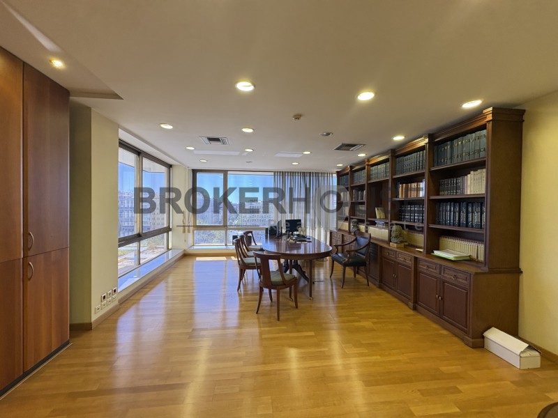 Γραφείο 280 τ.μ. προς πώληση, Σύνταγμα
