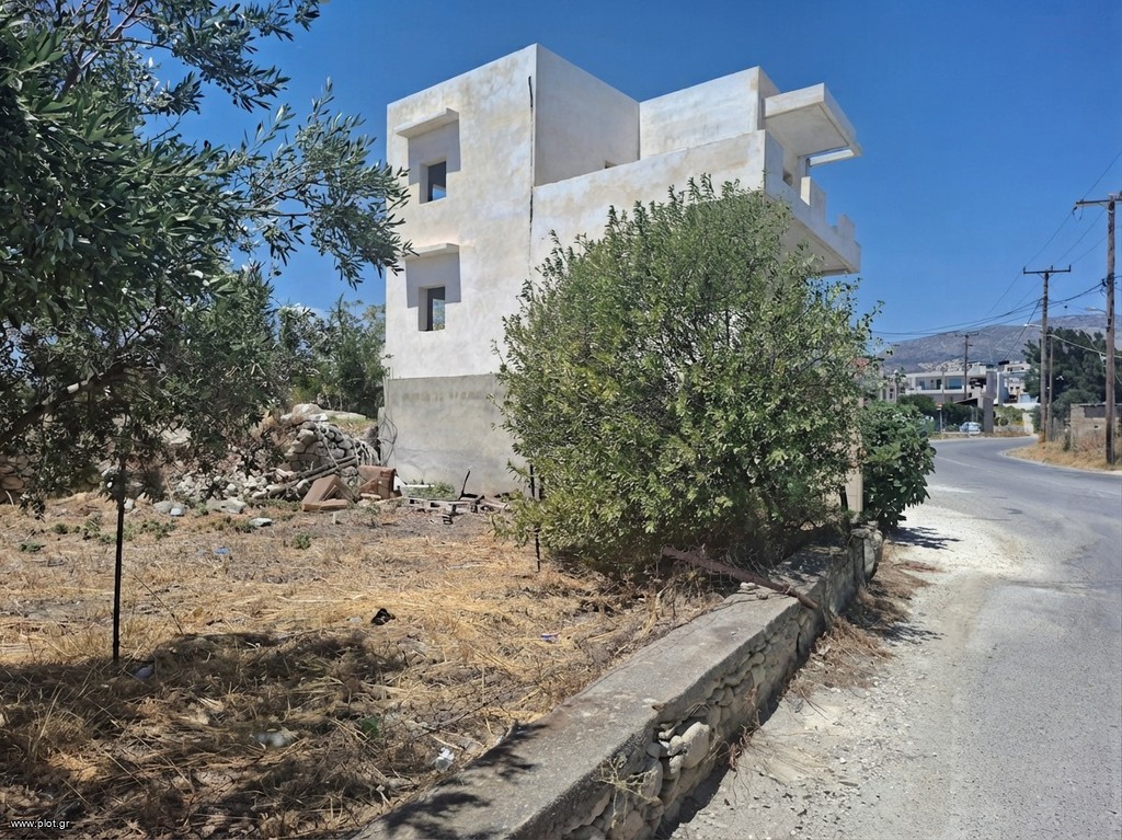 Μονοκατοικία 210 τ.μ. πρός πώληση, Ν. Λασιθίου, Ιεράπετρα