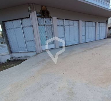 Store 100 sqm for rent
