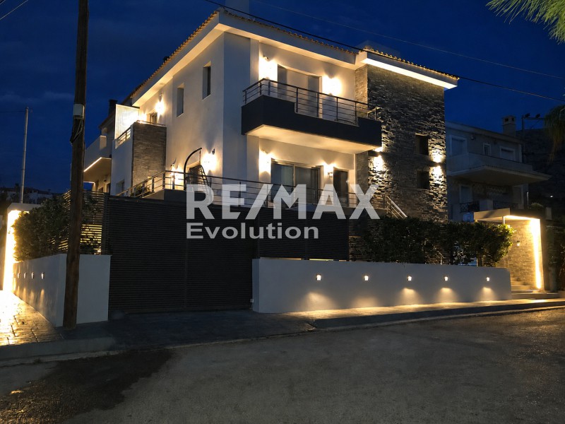 Μεζονέτα 229 τ.μ. πρός πώληση, Αττική - Υπόλοιπο, Καλύβια Θορικού