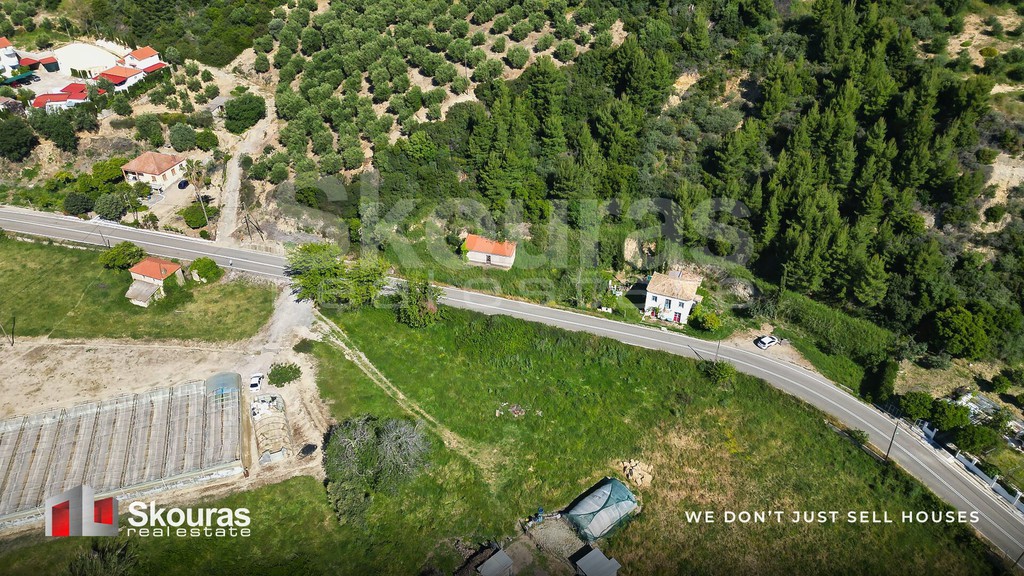 Αγροτεμάχια 3.077 τ.μ. προς πώληση, Ζαχάρω