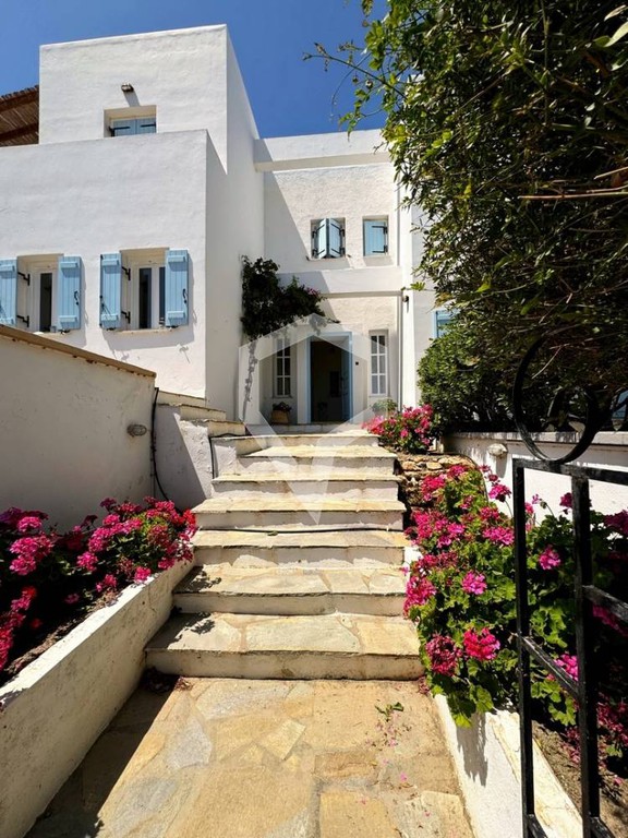 Μονοκατοικία 305 τ.μ. πρός πώληση, Κυκλάδες, Σύρος