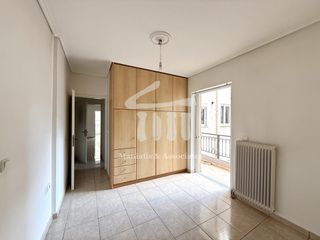 Διαμέρισμα 58 τ.μ. για πώληση, Πειραιάς, Αγία Σοφία-thumb-4