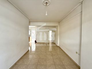 Διαμέρισμα 58 τ.μ. για πώληση, Πειραιάς, Αγία Σοφία-thumb-21