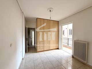 Διαμέρισμα 58 τ.μ. για πώληση, Πειραιάς, Αγία Σοφία-thumb-1