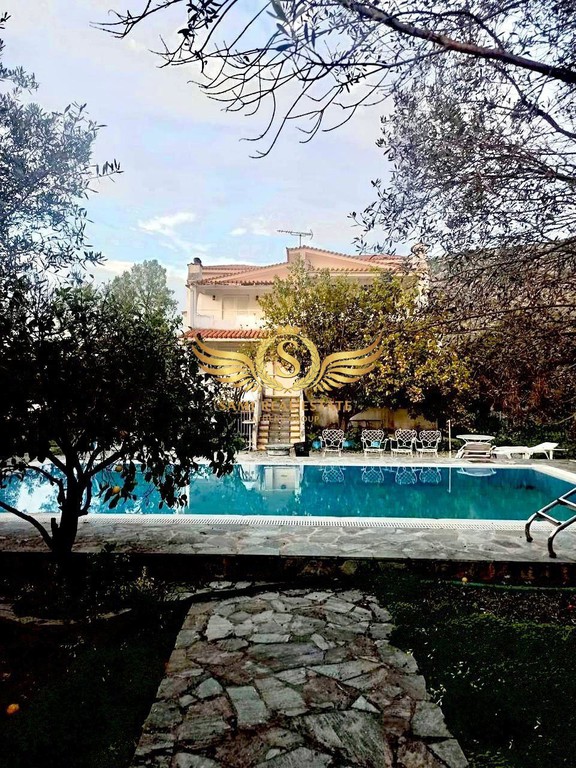 Βίλλα 430 τ.μ. πρός πώληση, Αττική - Υπόλοιπο, Μαρκόπουλο