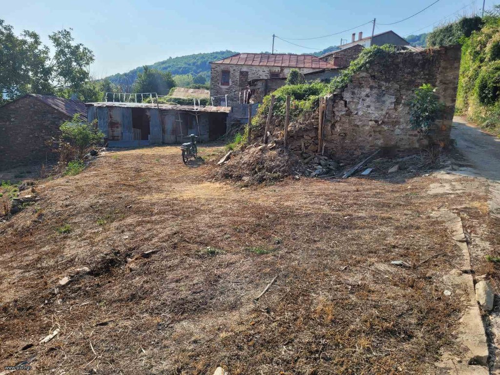 Οικόπεδο 427 τ.μ. προς πώληση, Ν. Φλώρινας, Πέρασμα
