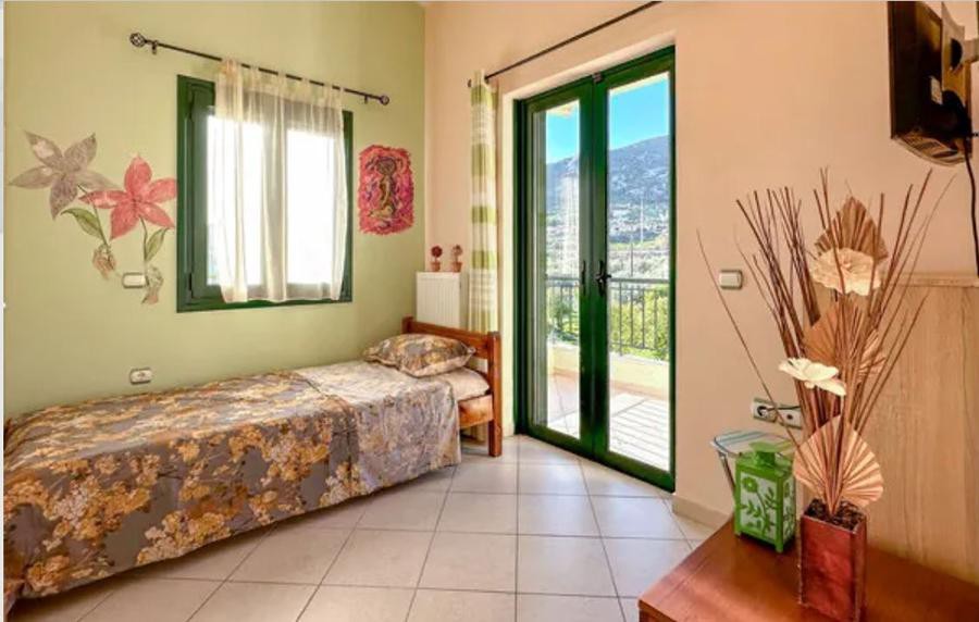 Maisonette 180 sqm for rent, Corinthia, Xilokastro