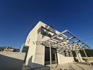 Μονοκατοικία 380 τ.μ. για ενοικίαση