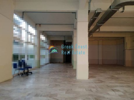 Επιχειρηματικό κτίριο 240 τ.μ. προς ενοικίαση