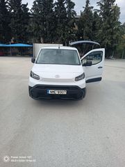 Toyota 2025 proace city