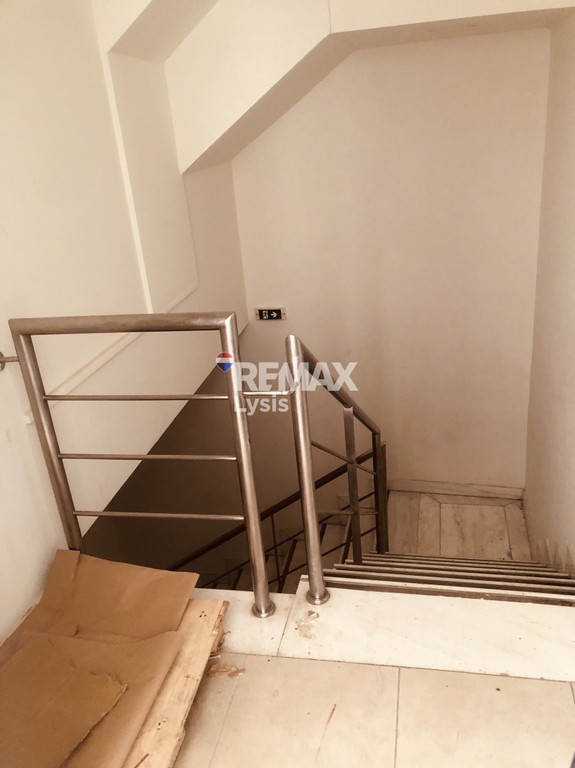 Κατάστημα 240 τ.μ. προς ενοικίαση, Αθήνα - Νότια Προάστια, Υμηττός