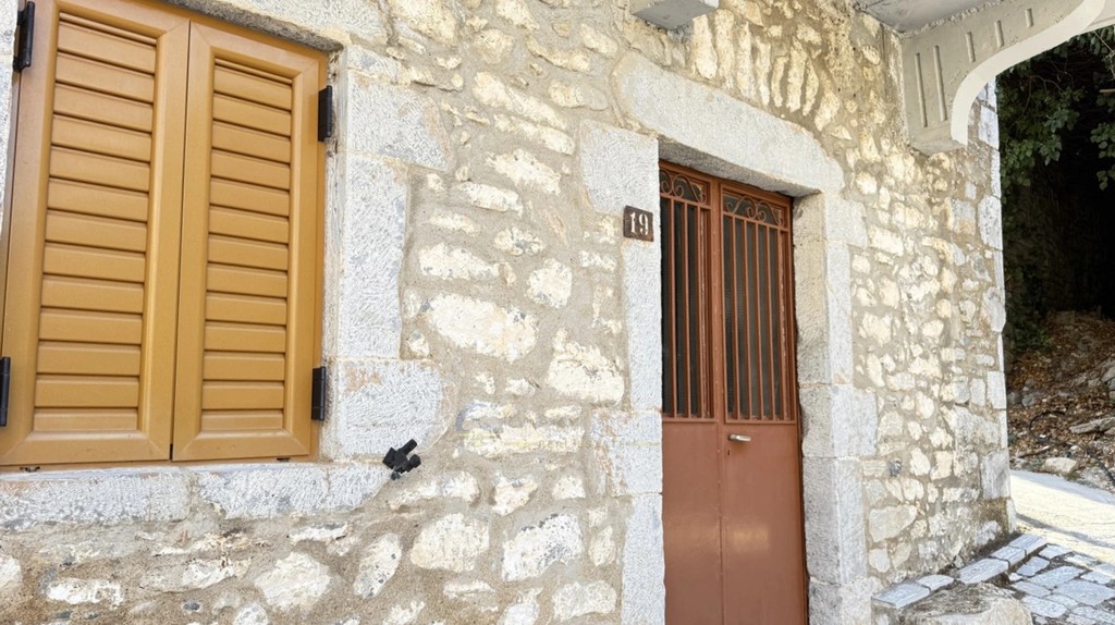 Μονοκατοικία 198 τ.μ. προς πώληση, Μηλιά Λεύκτρου