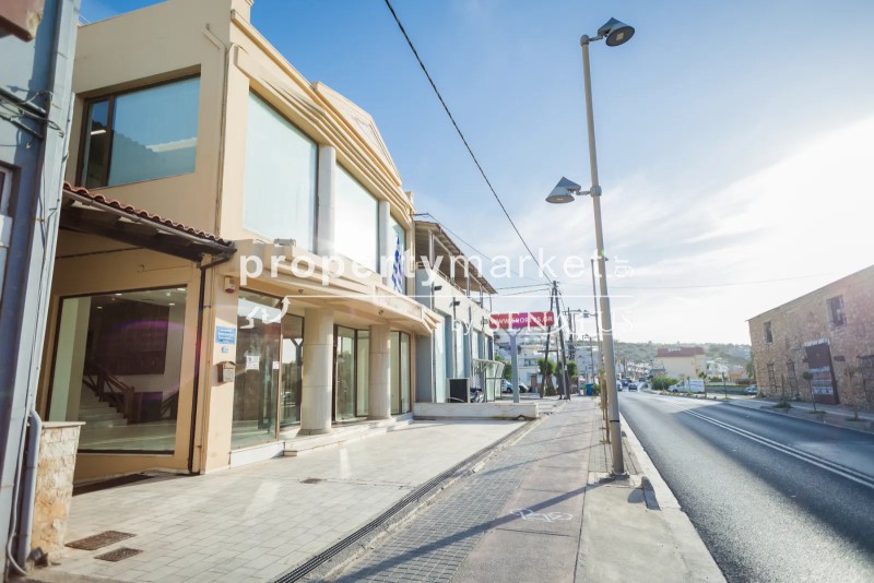 Επιχειρηματικό κτίριο 900 τ.μ. πρός ενοικίαση, Ν. Ρεθύμνου, Ρέθυμνο