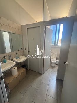 Γραφείο 600 τ.μ. πρός ενοικίαση