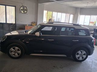 Mini Countryman 2018-thumb-1
