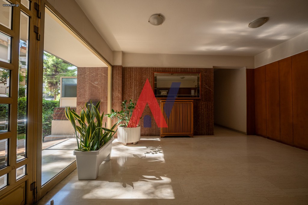 Apartment 130 sqm for rent, Floisvos