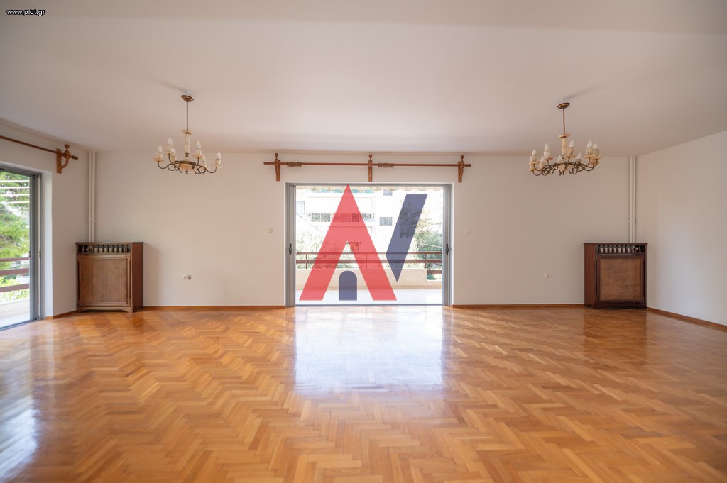 Apartment 130 sqm for rent, Floisvos