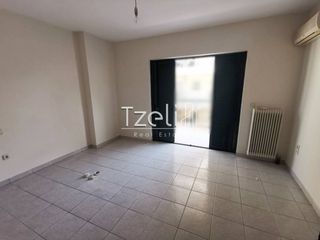 Studio / γκαρσονιέρα 30 τ.μ. για πώληση, Αχαΐα, Πάτρα-thumb-1