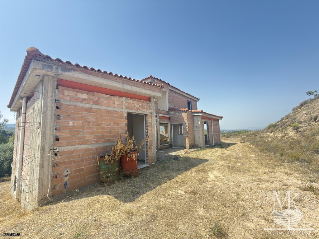Μεζονέτα 393 τ.μ. πρός πώληση, Αττική - Υπόλοιπο, Μαρκόπουλο Ωρωπού