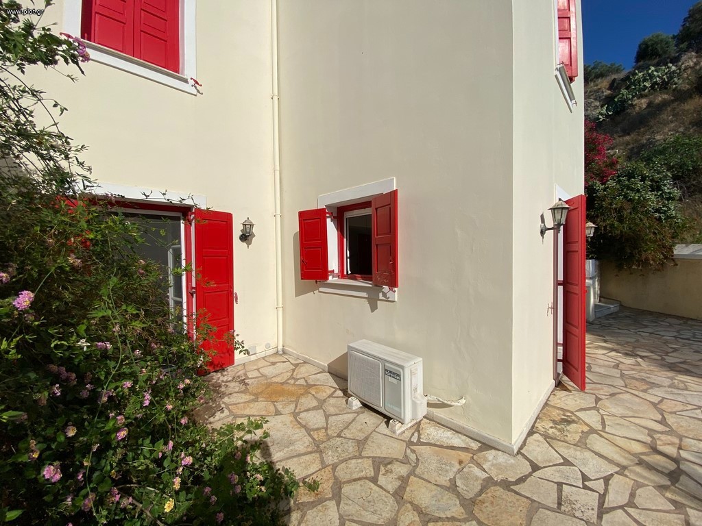 Διαμέρισμα 90 τ.μ. προς πώληση, Μονή Αγίων Πάντων Σπετσών