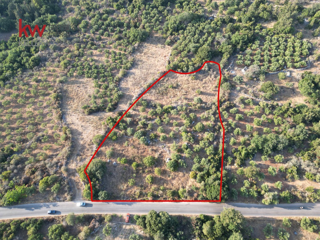Αγροτεμάχια 6.576,76 τ.μ. προς πώληση, Ξηροστέρνι