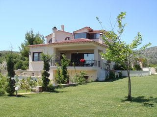 Μεζονέτα 550 τ.μ. για πώληση