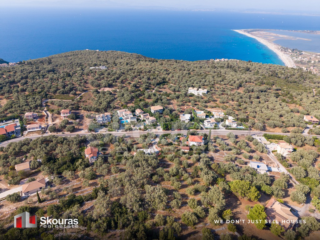 Αγροτεμάχια 2.092 τ.μ. προς πώληση, Περιοχή Χώρας Λευκάδας