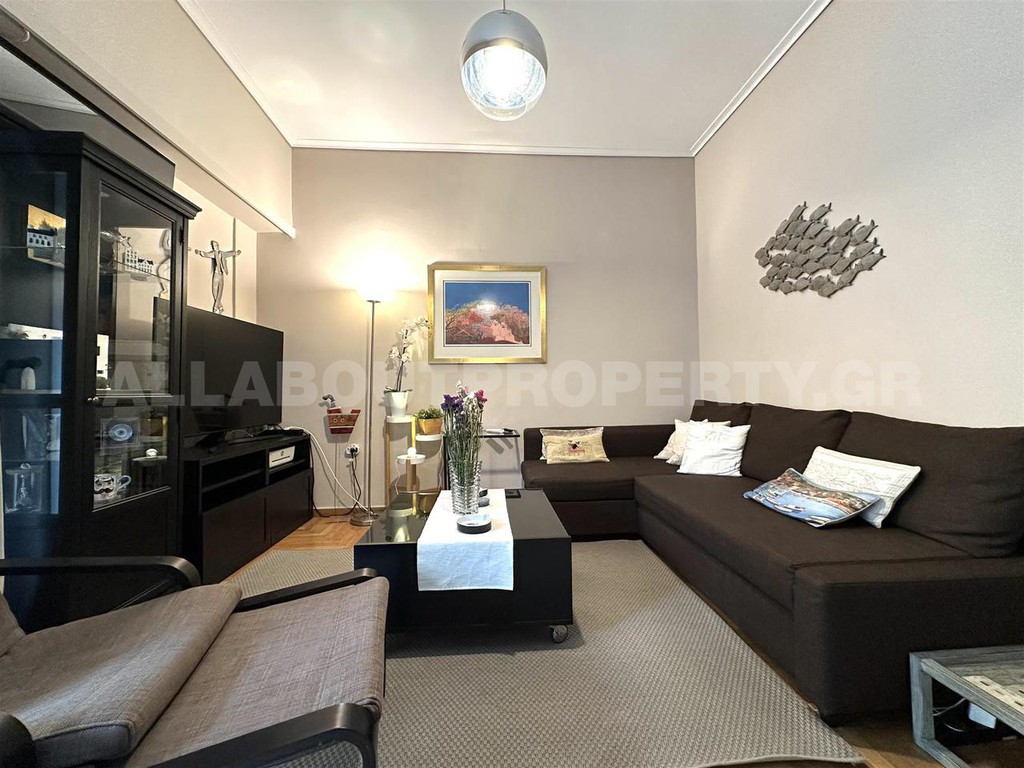Studio / γκαρσονιέρα 32 τ.μ. προς ενοικίαση, Κολωνάκι