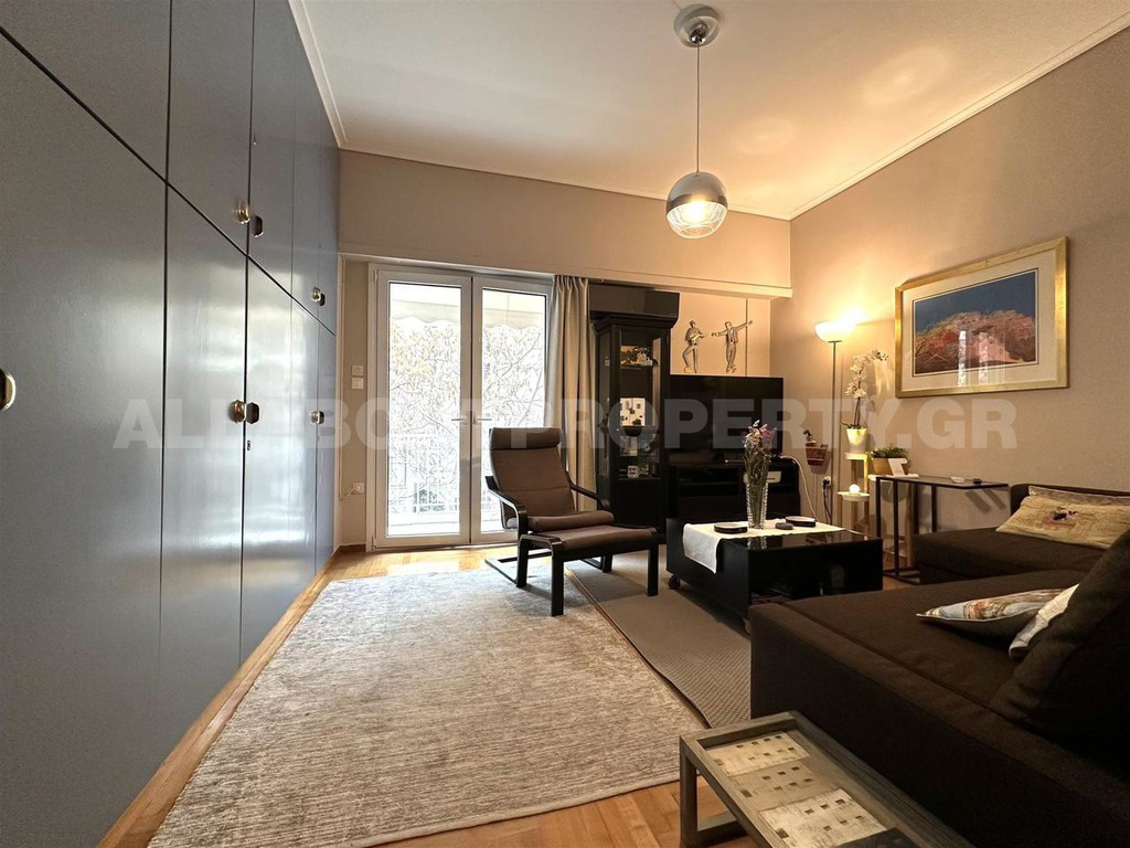 Studio / γκαρσονιέρα 32 τ.μ. προς ενοικίαση, Κολωνάκι