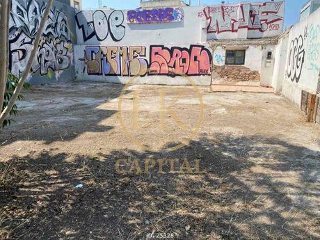 Land plot 135 sqm for sale