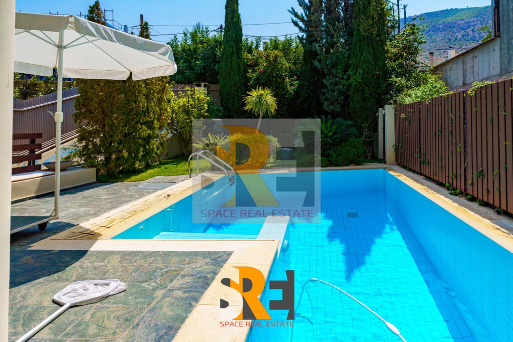 Μεζονέτα 400 τ.μ. πρός πώληση, Αθήνα - Νότια Προάστια, Γλυφάδα
