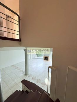 Μονοκατοικία 260 τ.μ. προς ενοικίαση