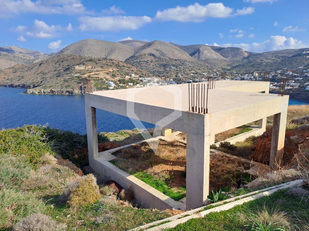 Οικόπεδο 4.600 τ.μ. προς πώληση, Ερμούπολη
