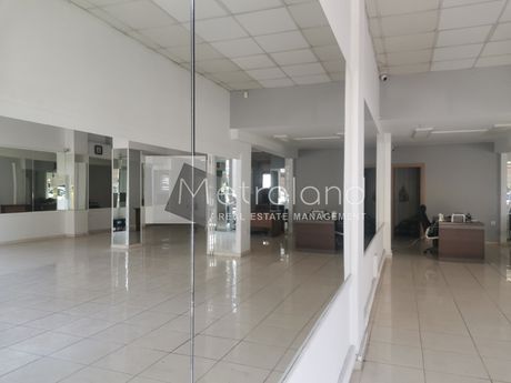 Store 238 sqm for rent