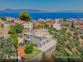 Μονοκατοικία 230 τ.μ. για πώληση