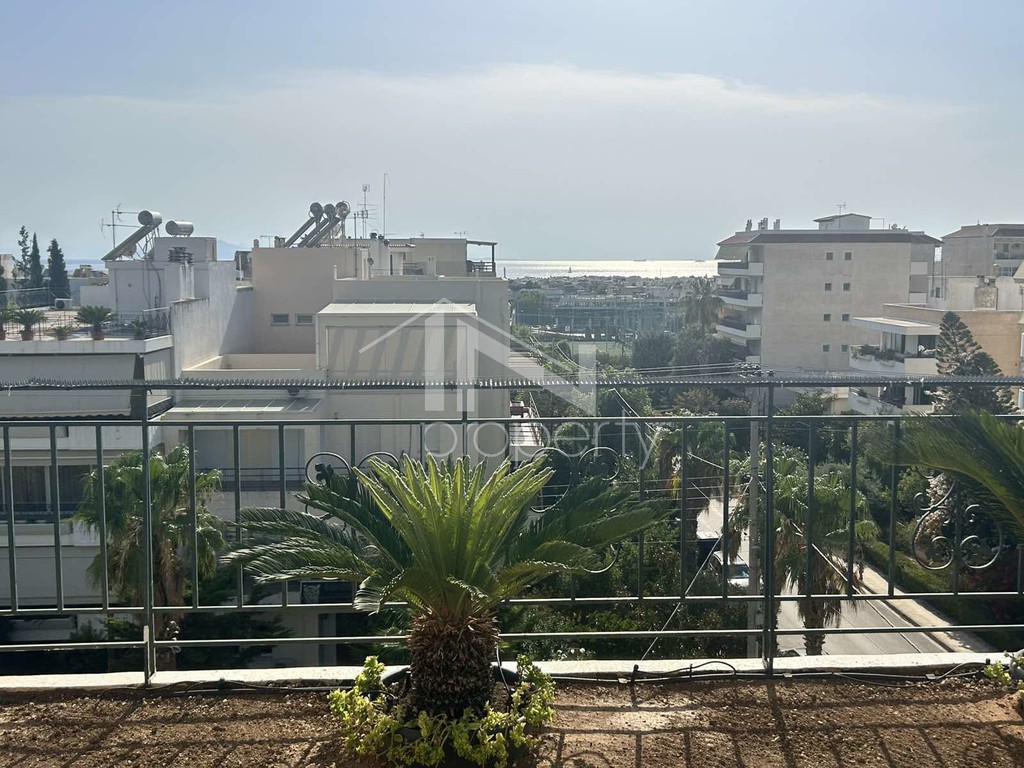 Μεζονέτα 150 τ.μ. πρός ενοικίαση, Αθήνα - Νότια Προάστια, Γλυφάδα