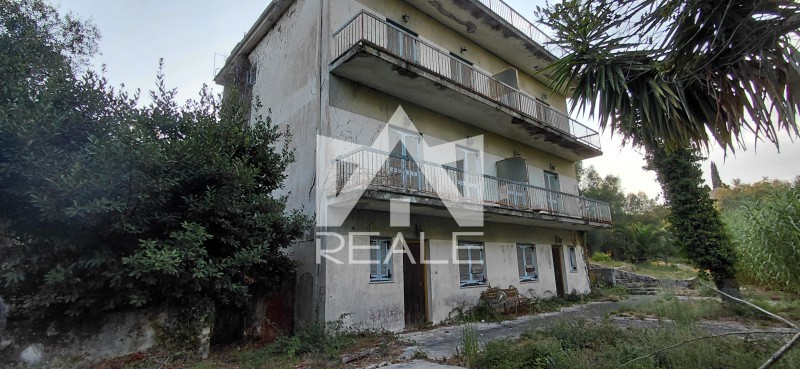 Συγκρότημα διαμερισμάτων 475 τ.μ. προς πώληση, Χώρα Κέρκυρας