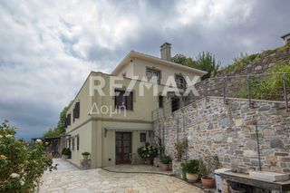 Μεζονέτα 395 τ.μ. προς πώληση