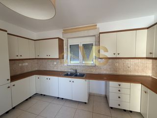 Διαμέρισμα 223 τ.μ. για ενοικίαση