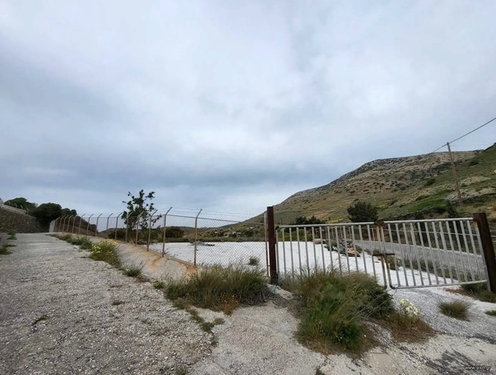Οικόπεδο 4.004 τ.μ. προς πώληση, Ερμούπολη
