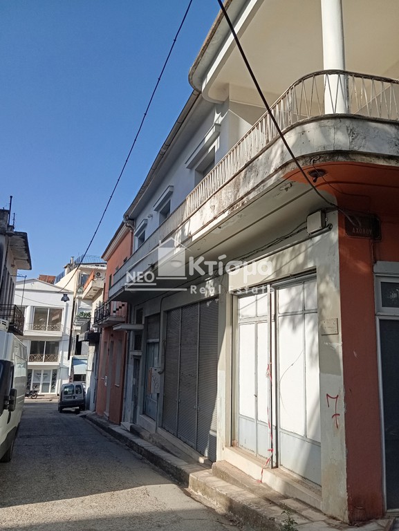 Κτίριο 300 τ.μ. πρός πώληση, Ν. Ηλείας, Πύργος
