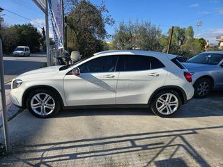 Mercedes-Benz GLA 180 2017 URBAN-thumb-1