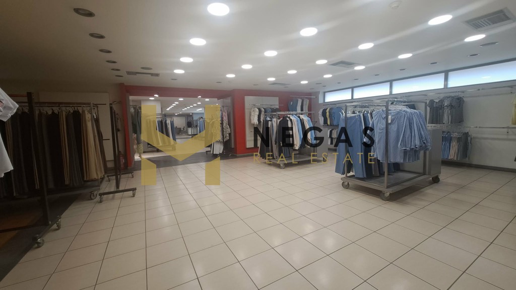 Επιχειρηματικό κτίριο 2.810 τ.μ. πρός πώληση, Αθήνα - Κέντρο, Αττική