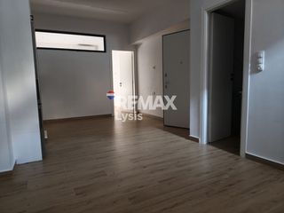 Διαμέρισμα 49 τ.μ. πρός ενοικίαση, Πειραιάς, Καμίνια-thumb-2