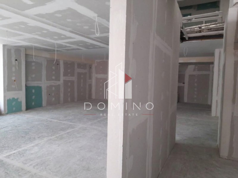 Κατάστημα 260 τ.μ. προς ενοικίαση, Ιπποκράτειο