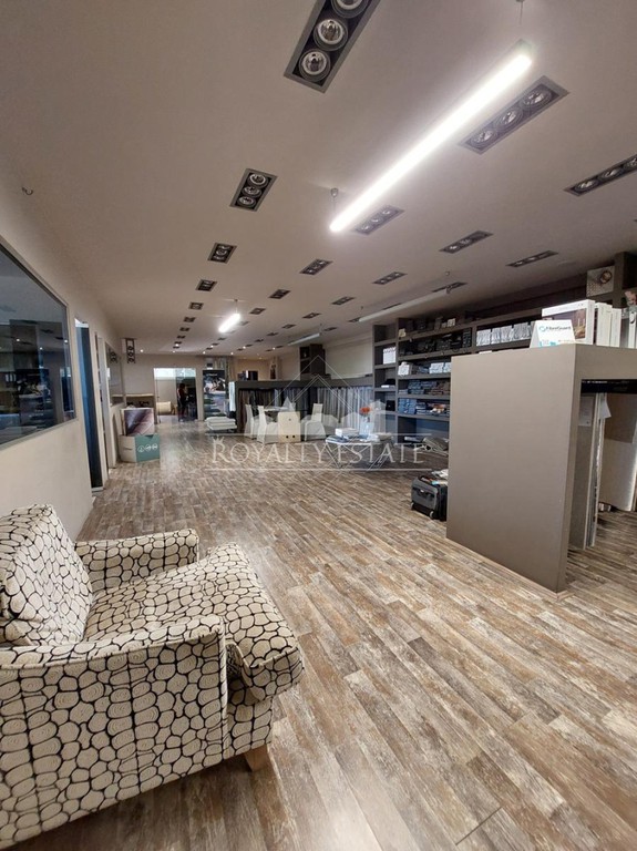 Επιχειρηματικό κτίριο 802 τ.μ. πρός ενοικίαση, Αθήνα - Βόρεια Προάστια, Λυκόβρυση
