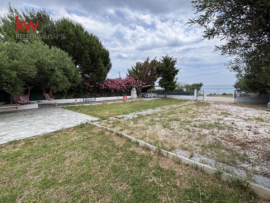 Μεζονέτα 85 τ.μ. προς πώληση, Μόλες Καλύβες