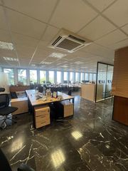 Κατάστημα 500 τ.μ. προς ενοικίαση, Τερψιθέα Πειραιά-thumb-4