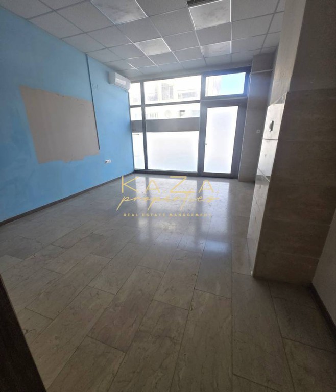 Κατάστημα 250 τ.μ. προς ενοικίαση, Κέντρο Ευκαρπίας